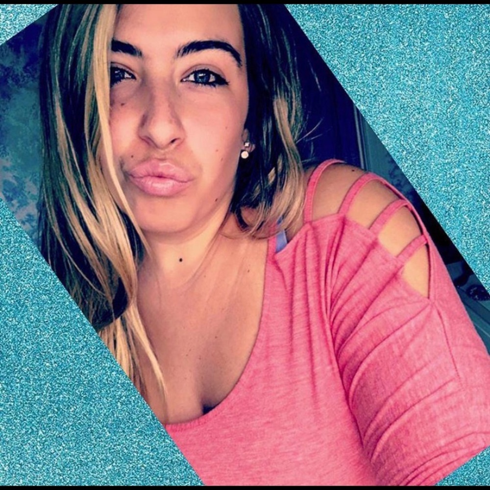 ℋ𝒾! ℐ𝓂 𝒦𝒾𝓂 🐘🌻🌜🌞      ωєℓ¢σмє тσ му ¢ℓσѕєт